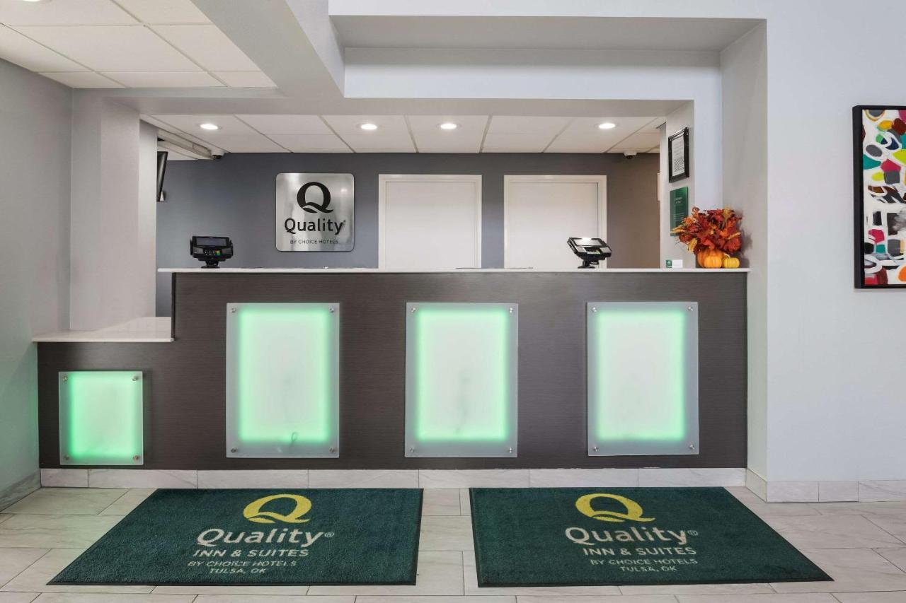 Quality Suites I-44 Tulsa Exterior photo